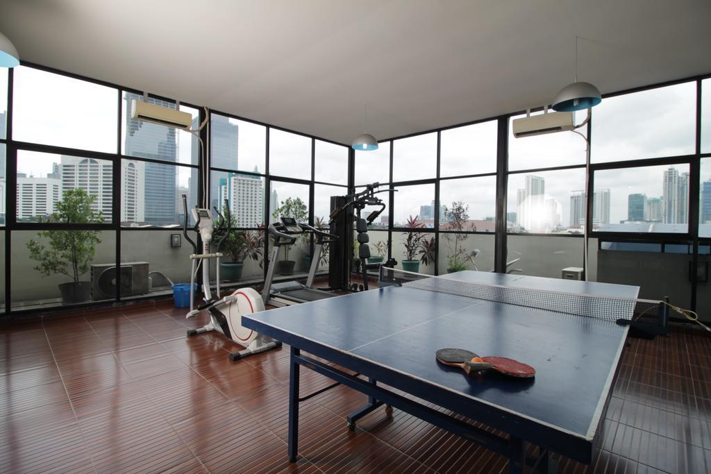 Reddoorz Plus Near Ambassador Mall Jakarta Exterior foto
